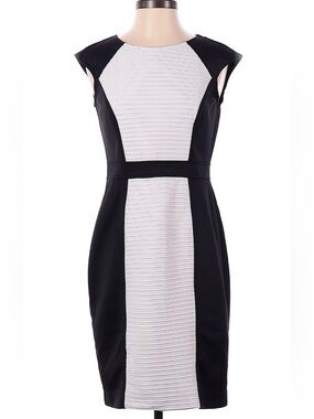 London Times Black White Color Block Sheath Dress Ribbed Pencil Dress Size 4